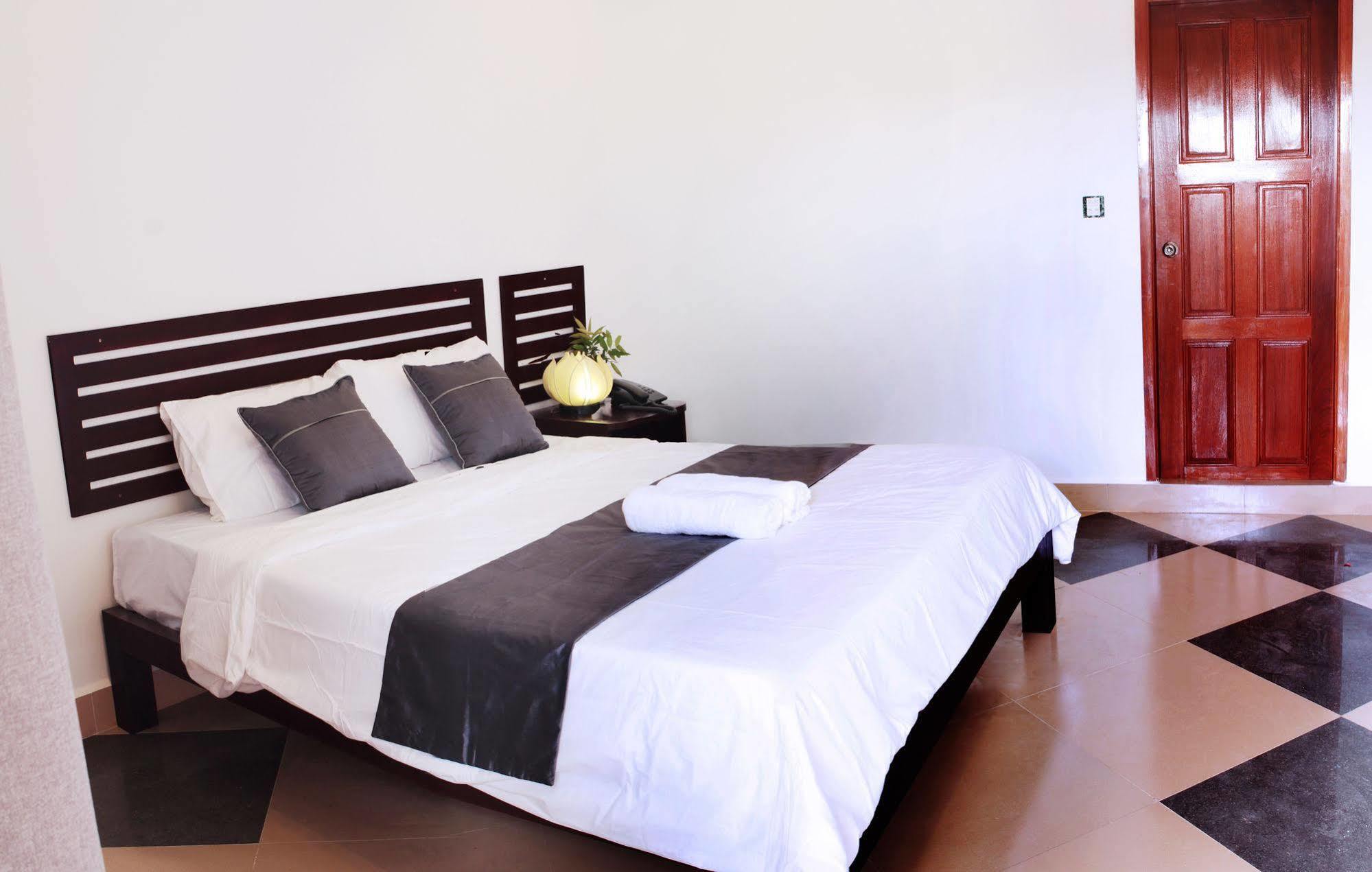 Aime House & Niisaii Apartment Phnom Penh Eksteriør billede