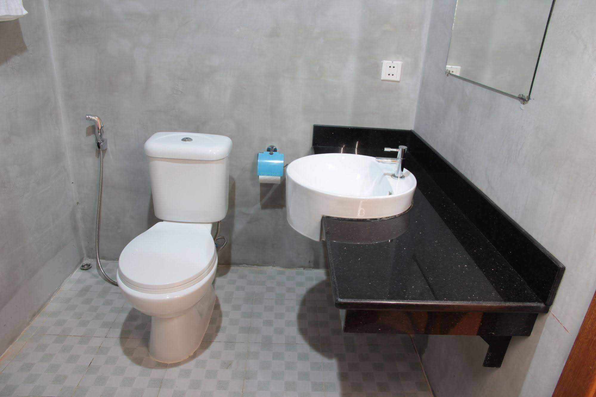 Aime House & Niisaii Apartment Phnom Penh Eksteriør billede
